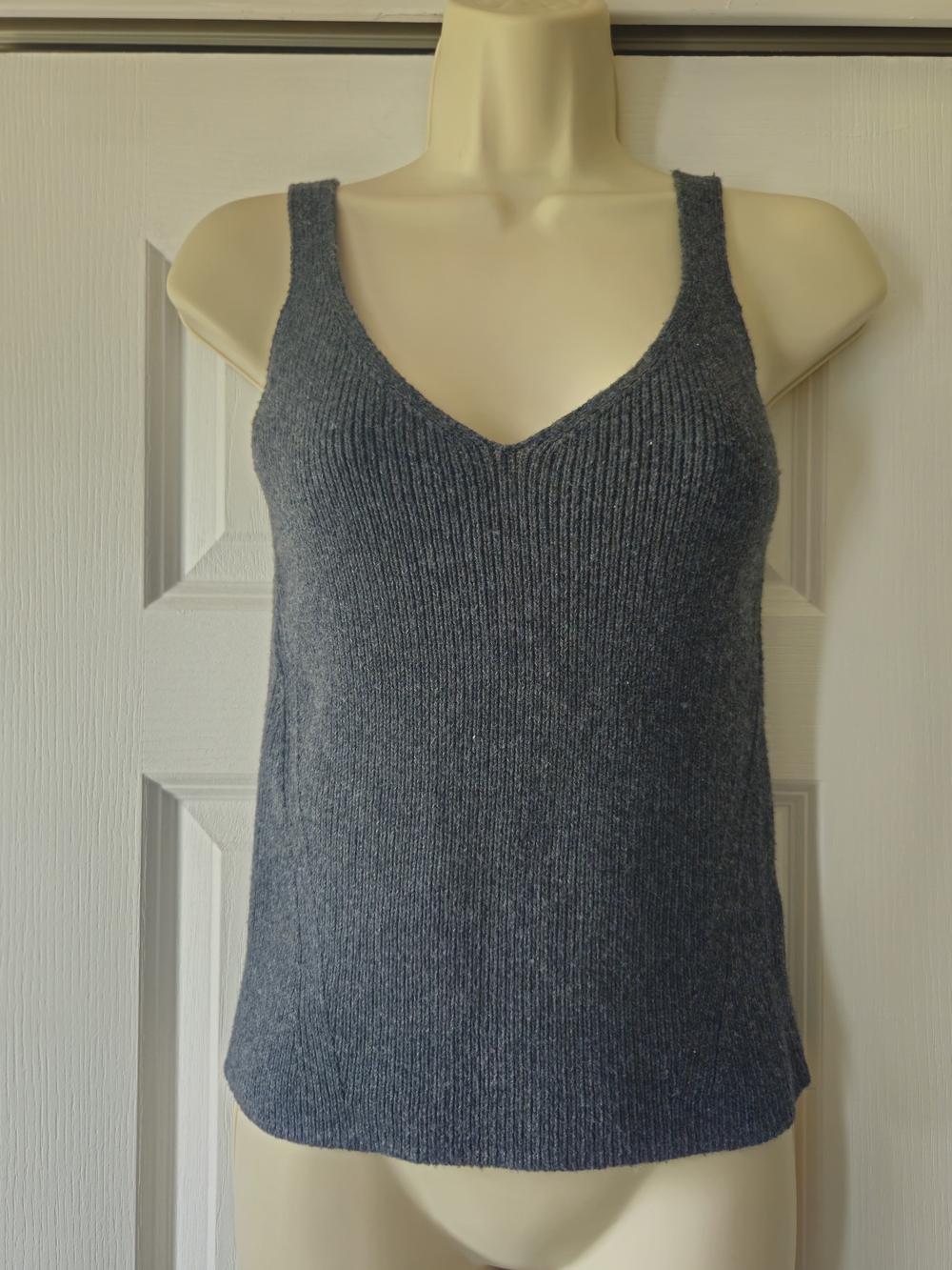 Old Navy Charcoal Ribbed V-Neck Tank